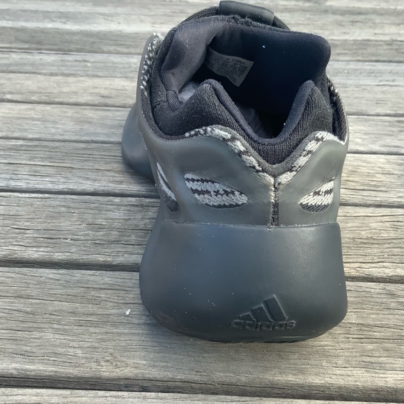 Men Adidas Yeezy 700 V3 Size US 7 - Picture 7 of 16